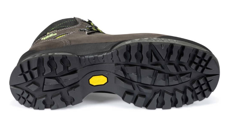 2E241B94-DEB9-4180-910E-EBC8C2B7E60B